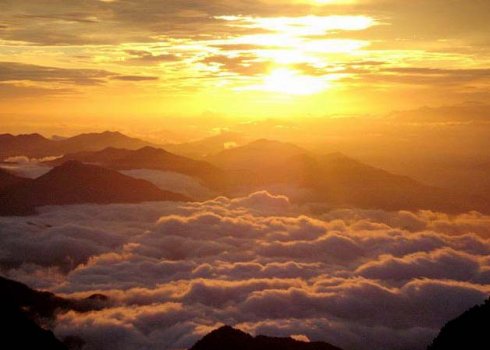 黃山,西海大峽谷,觀日出 三日游 