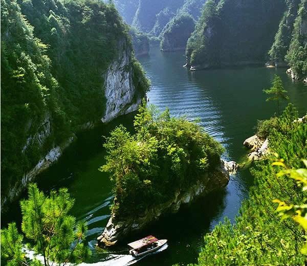 長(zhǎng)沙,韶山,張家界,寶峰湖,鳳凰古城,煙雨洞田 雙高鐵 六日游